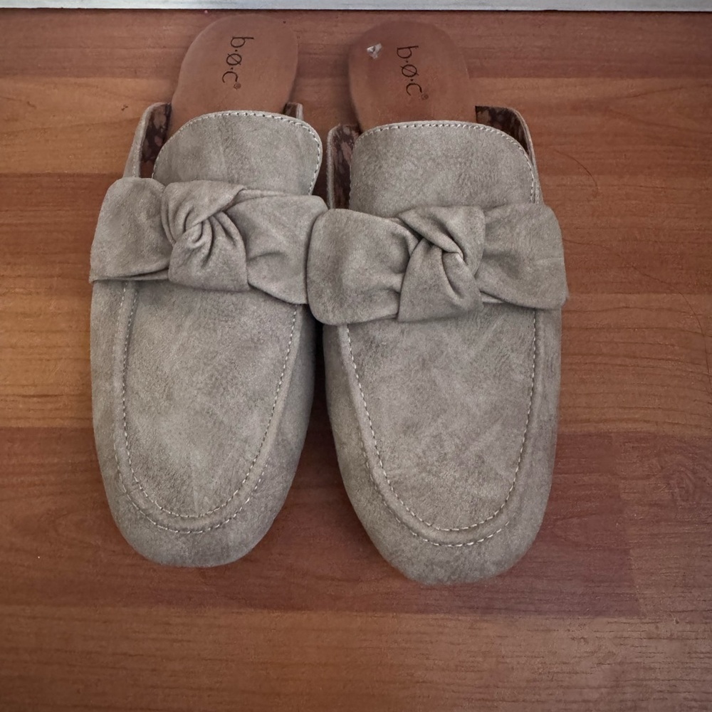 BOC Men's Beige Loafers with Knot Detail